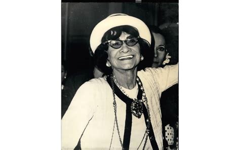 vestiti coco chanel oggi|52 anni fa moriva Coco Chanel: i 10 vestiti che hanno .